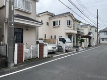 【東京都/小平市大沼町】小平市大沼町7丁目戸建 外観：写真中央（左から2番目）