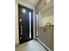 【東京都/立川市砂川町】立川市砂川町7丁目　新築戸建 玄関