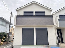 【東京都/小平市小川町】小平市小川町1丁目新築戸建 A号棟 建築中の外観：全3棟（A号棟）
※写真中央