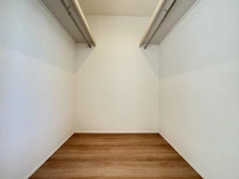 【東京都/国立市西】国立市西2丁目新築戸建 2号棟 収納：約6帖の洋室にあるウォークインクローゼット