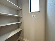 【東京都/八王子市兵衛】八王子市兵衛2丁目（1号棟）　新築戸建 玄関：玄関収納