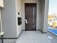 【東京都/八王子市兵衛】八王子市兵衛2丁目（4号棟）　新築戸建 アプローチ