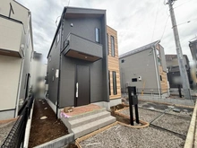 【東京都/国分寺市北町】国分寺市北町2丁目（6号棟）　新築戸建 外観：全7棟現場
写真中央(6号棟）