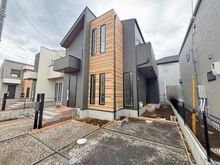 【東京都/国分寺市北町】国分寺市北町2丁目（6号棟）　新築戸建 外観：全7棟現場
写真中央(6号棟）