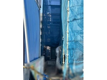 【東京都/国立市富士見台】国立市富士見台1丁目（2号棟）　新築戸建 建築中の外観：全2棟現場（2号棟）
※写真奥側