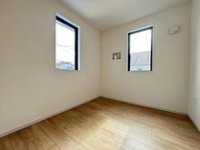 【東京都/小平市仲町】小平市仲町 新築戸建 洋室：約3.7帖