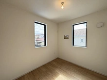 【東京都/小平市仲町】小平市仲町 新築戸建 洋室：約3.7帖