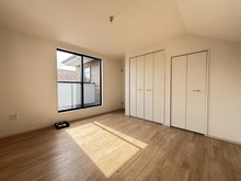 【東京都/小平市仲町】小平市仲町 新築戸建 洋室：約7.3帖