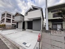 【東京都/国分寺市戸倉】国分寺市戸倉3丁目　新築戸建2号棟 外観：全2区画　中央