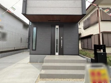 【東京都/小平市小川町】小平市小川町1丁目（1号棟）　新築戸建 アプローチ