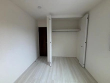 【東京都/小平市小川町】小平市小川町1丁目（1号棟）　新築戸建 収納：約5.2帖の洋室内