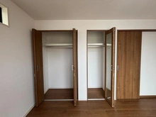 【東京都/国立市青柳】国立市青柳1丁目（1号棟）　新築戸建 収納：約6.18帖の洋室にある収納