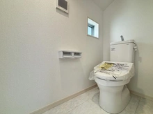 【東京都/国立市青柳】国立市青柳1丁目（2号棟）　新築戸建 トイレ：2F