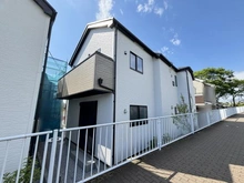 【東京都/国立市泉】国立市泉3丁目（2号棟）　新築戸建 建築中の外観：全5棟現場（2号棟）※写真中央