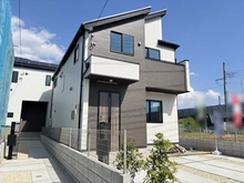 【東京都/国立市泉】国立市泉3丁目（5号棟）　新築戸建 建築中の外観：全5棟現場（5号棟）※写真中央