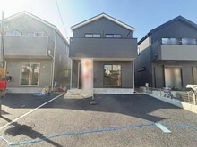 【東京都/立川市栄町】立川市栄町1丁目（2号棟）　新築戸建 建築中の外観：全2棟現場（2号棟）※写真中央