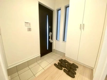 【兵庫県/神戸市東灘区青木】兵庫県神戸市東灘区青木5丁目新築戸建て 玄関