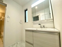 【兵庫県/神戸市東灘区深江南町】神戸市東灘区深江南町4丁目新築戸建て 洗面室