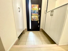 【兵庫県/神戸市東灘区深江南町】神戸市東灘区深江南町4丁目新築戸建て 玄関