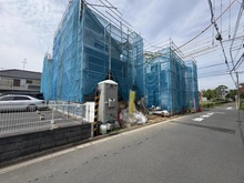 【東京都/江戸川区西篠崎】江戸川区西篠崎1丁目 新築戸建E号棟 建築中の外観：全5区画