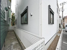 【千葉県/浦安市入船】浦安市入船410(2)2号棟 建築中の外観：全２区画、全２棟現場