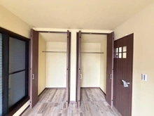 【東京都/江戸川区篠崎町】篠崎町4丁目　中古戸建 収納：洋室（6.0帖）