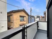 【千葉県/市川市広尾】市川市広尾1丁目　新築戸建 バルコニー：建築中・写真撮影日：2026年10月