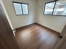 【埼玉県/川越市旭町】川越市旭町3丁目　新築戸建　2号棟 サービスルーム（納戸）：1階