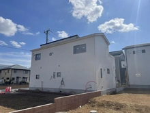 【埼玉県/所沢市東所沢和田】所沢市東所沢和田3丁目 新築戸建 3号棟 建築中の外観：全11棟／中央