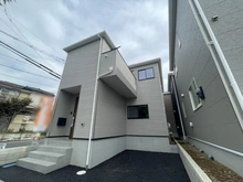 【埼玉県/さいたま市桜区中島】さいたま市桜区中島4丁目　新築戸建　3棟 建築中の外観：全4棟／左側