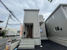 【埼玉県/さいたま市桜区中島】さいたま市桜区中島4丁目　新築戸建　3棟 建築中の外観：全4棟／左側