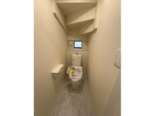 【埼玉県/さいたま市桜区西堀】さいたま市桜区西堀　新築戸建2号棟 トイレ：１階