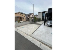 【埼玉県/川越市旭町】川越市旭町2丁目　中古戸建 外観および協定通路部分