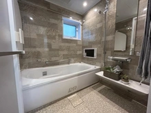 【埼玉県/さいたま市南区大字大谷口】さいたま市南区大谷口　新築戸建て　2号棟 浴室