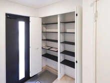 【埼玉県/朝霞市宮戸】朝霞市宮戸3丁目　新築戸建　1号棟 玄関