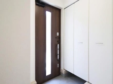 【埼玉県/朝霞市宮戸】朝霞市宮戸3丁目　新築戸建　3号棟 玄関