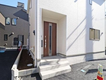 【埼玉県/朝霞市宮戸】朝霞市宮戸3丁目　新築戸建　3号棟 アプローチ