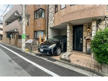 【東京都/世田谷区上馬】世田谷区上馬2丁目中古戸建 駐車場