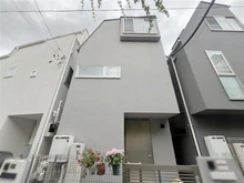 【東京都/港区南青山】南青山4丁目　中古戸建て 外観：真ん中