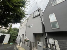 【東京都/港区南青山】南青山4丁目　中古戸建て 外観：真ん中