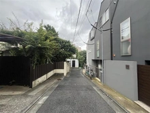 【東京都/港区南青山】南青山4丁目　中古戸建て 前面道路