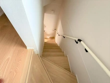 【神奈川県/川崎市川崎区浜町】川崎区浜町3丁目　新築戸建 階段