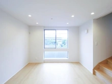 【神奈川県/川崎市川崎区渡田】渡田4丁目 中古戸建 リビング・ダイニング