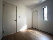 【神奈川県/横浜市鶴見区梶山】横浜市鶴見区梶山一丁目　新築戸建　一号棟 サービスルーム（納戸）