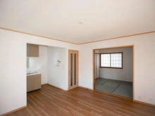 【神奈川県/横浜市鶴見区栄町通】鶴見区栄町通2丁目　中古戸建 リビング・ダイニング