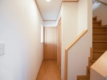 【神奈川県/横浜市鶴見区栄町通】鶴見区栄町通2丁目　中古戸建 廊下