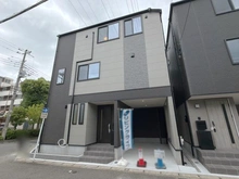 【神奈川県/川崎市高津区東野川】グレイスウッド 武蔵中原 C号棟 外観：販売中のC,D,G号棟、全3号棟のうちC号棟、一番左の端