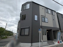 【神奈川県/川崎市高津区東野川】グレイスウッド 武蔵中原 C号棟 外観：販売中のC,D,G号棟、全3号棟のうちC号棟、一番左の端