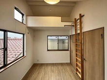 【神奈川県/川崎市幸区古市場】川崎市幸区古市場二丁目戸建 洋室：3階東側約6.0帖