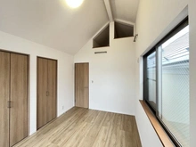 【神奈川県/川崎市幸区古市場】川崎市幸区古市場二丁目戸建 洋室：3階西側約6.0帖